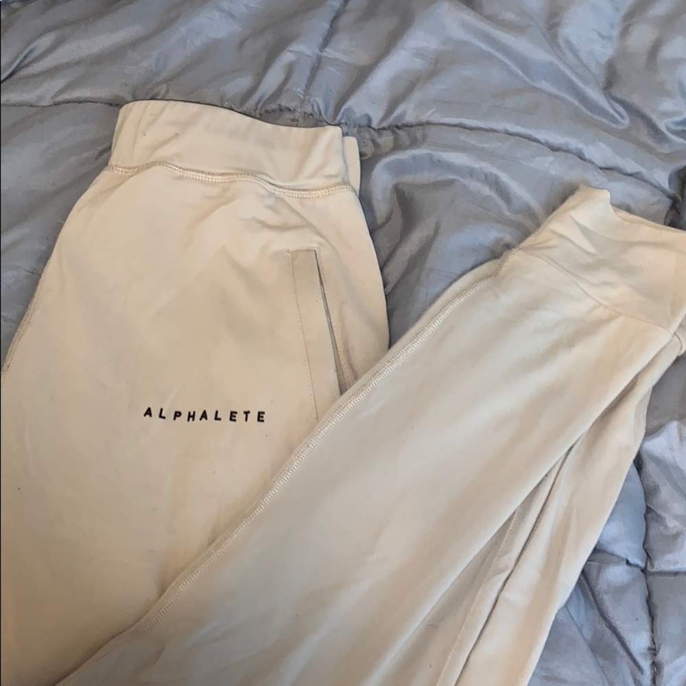 Alphalete joggers
